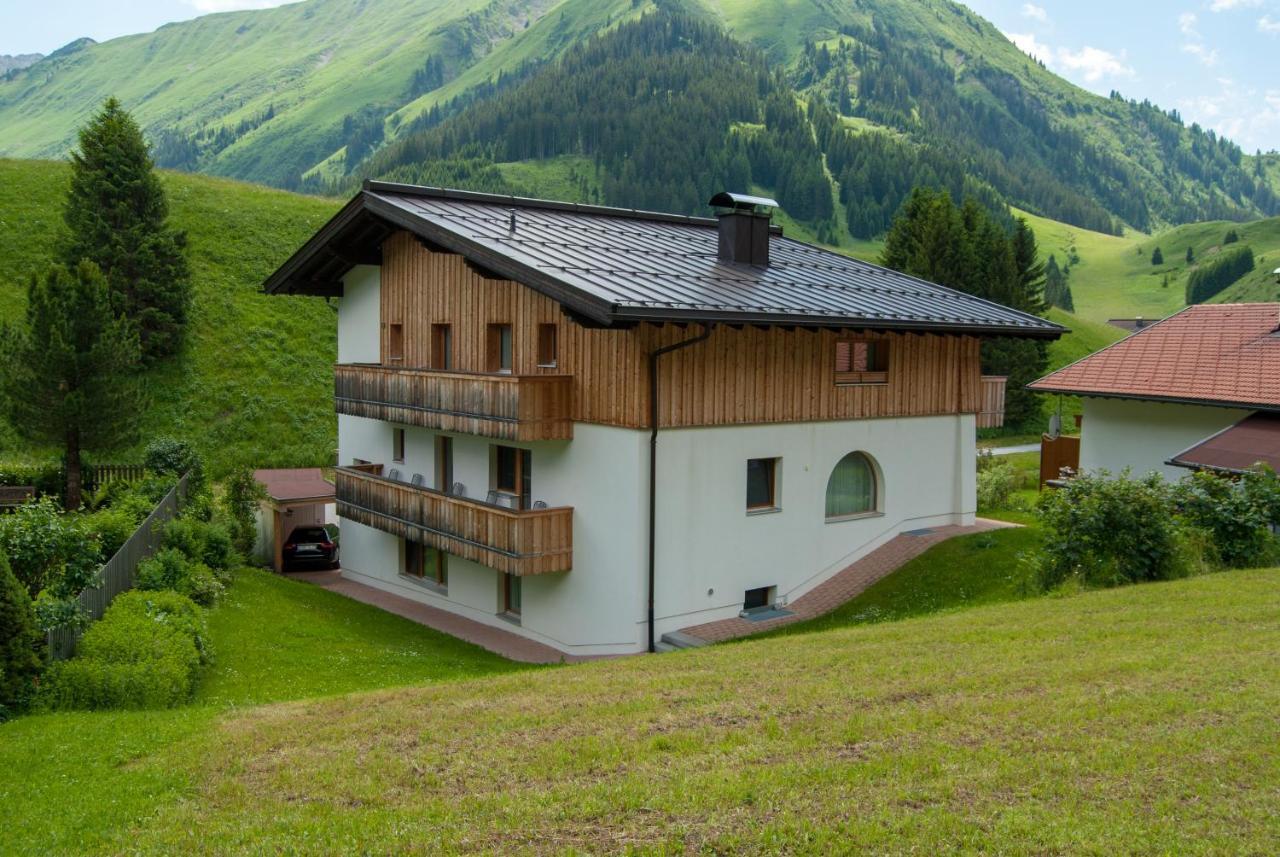 Alpchalet Tirol بيروانغ المظهر الخارجي الصورة