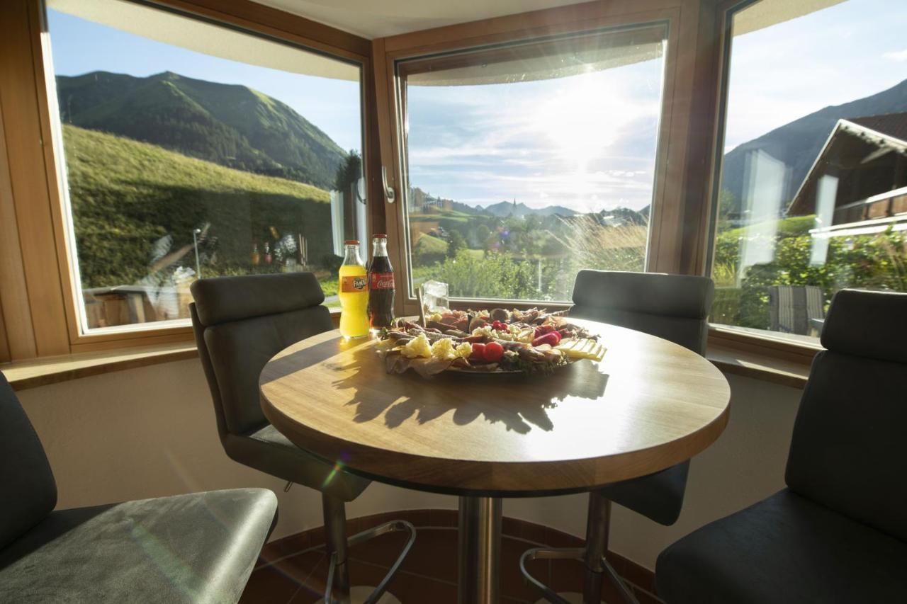 Alpchalet Tirol بيروانغ المظهر الخارجي الصورة